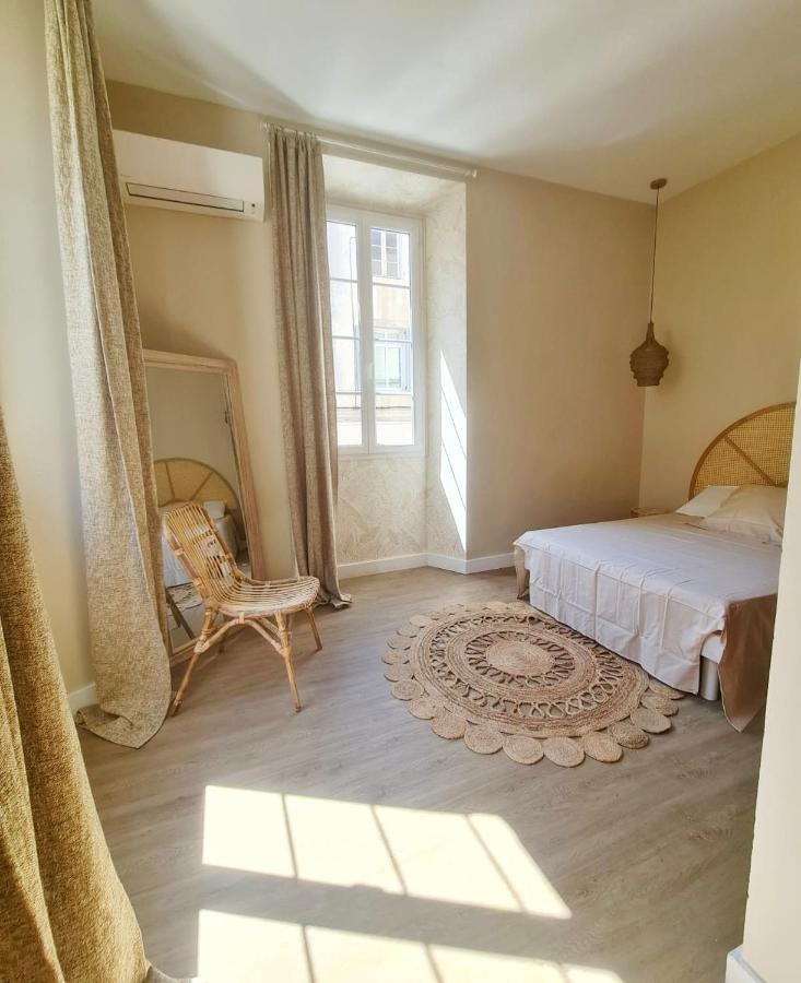 L'Ile Rousse, Hypercentre A 100 M De La Plage Экстерьер фото